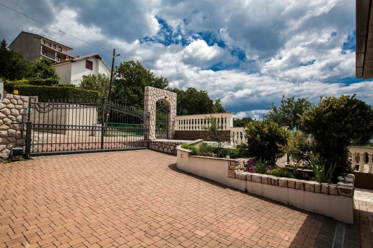 Apartments With A Parking Space Crikvenica - 11307 Luaran gambar